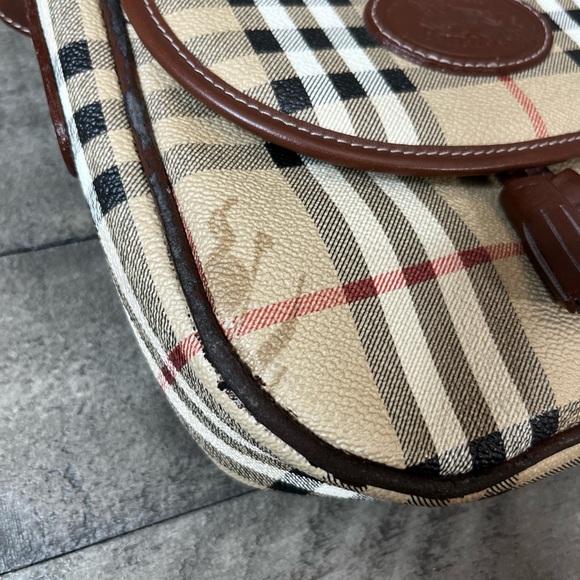 BURBERRY’S Vintage Check Crossbody - Picture 5 of 6